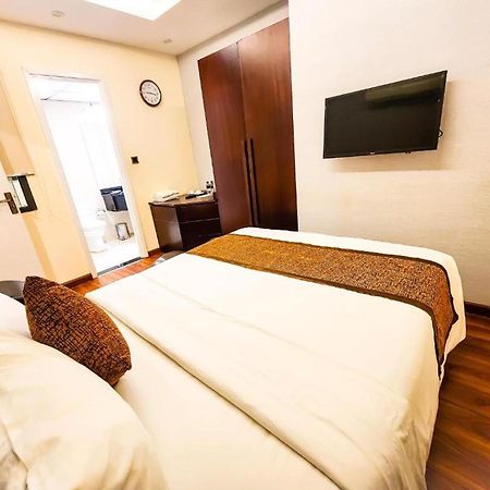 Mercury Apartment Danang Exterior photo