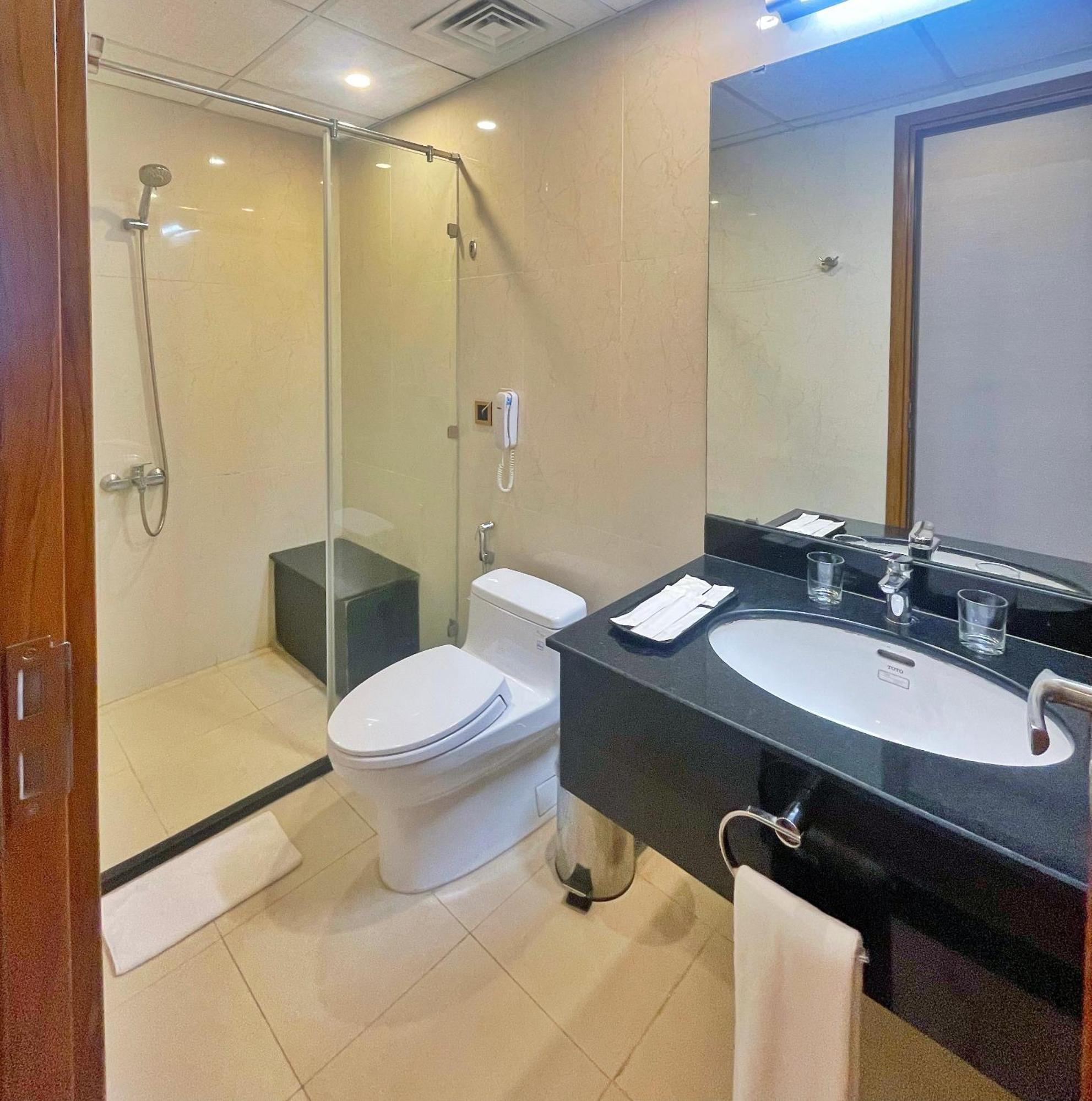 Mercury Apartment Danang Exterior photo