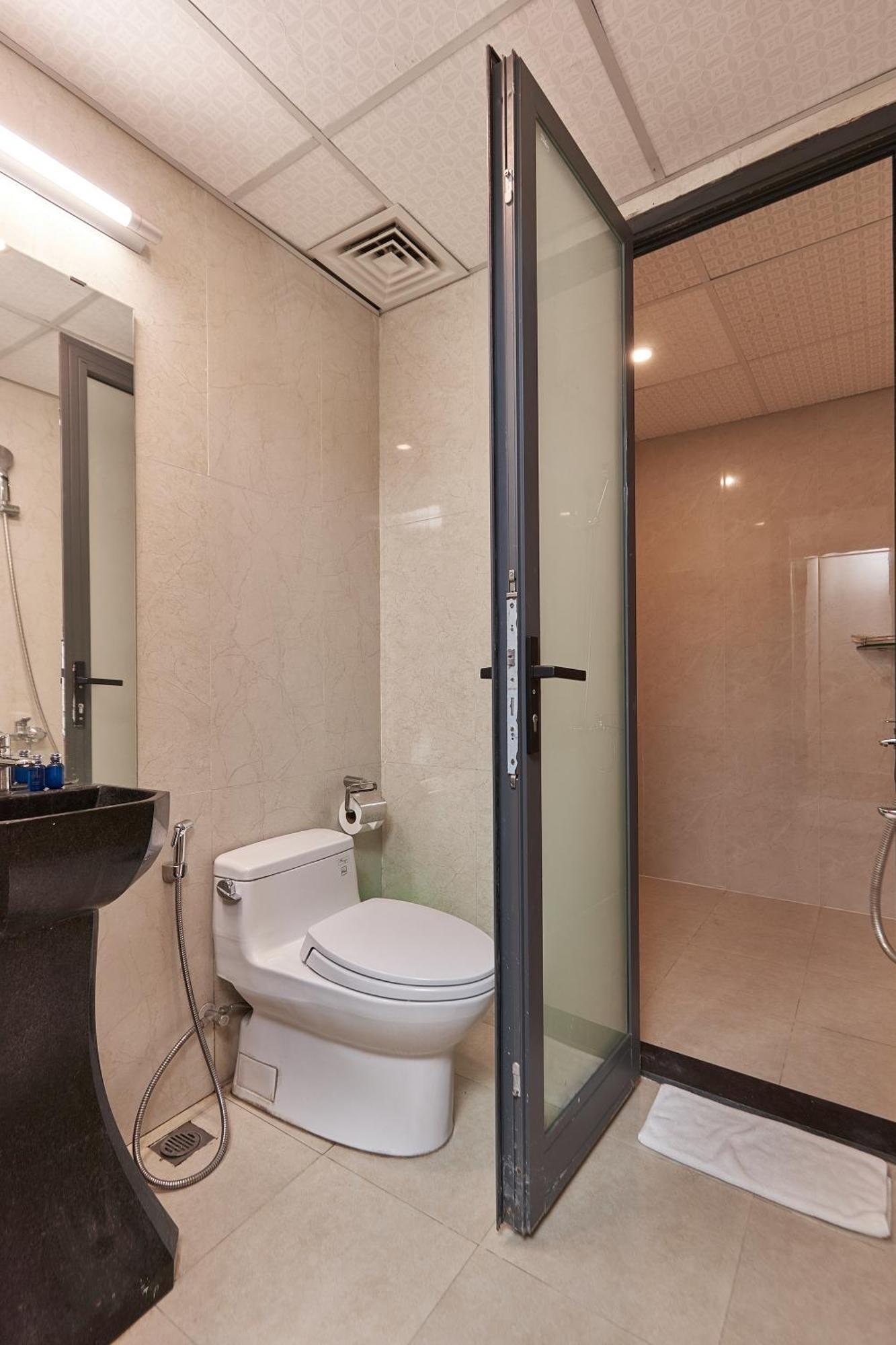 Mercury Apartment Danang Room photo