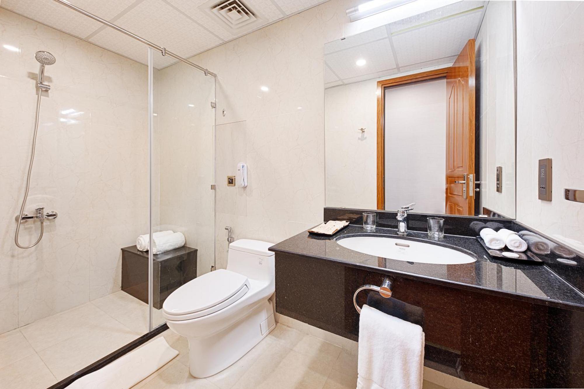 Mercury Apartment Danang Exterior photo